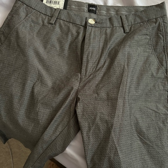 Youth boys boss shorts - Picture 3 of 3